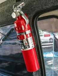 Hình câu 298: Trên xe ô tô có trang bị thiết bị như hình vẽ dưới đây, dùng để làm gì?